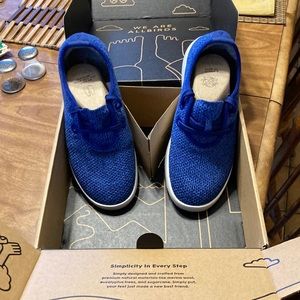 Allbirds Tree Skippers, Size 8, cobalt blue